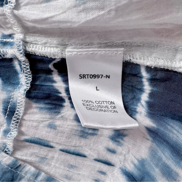 THML Tie Dye Crochet Trim Tunic Top Blue White Festival Boho Size Large - Picture 7 of 7